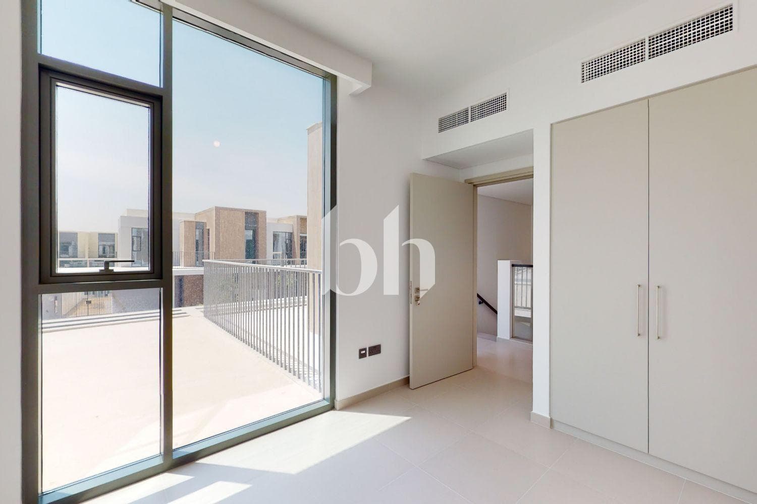 4 Bedroom Villa in Spring - photo 1