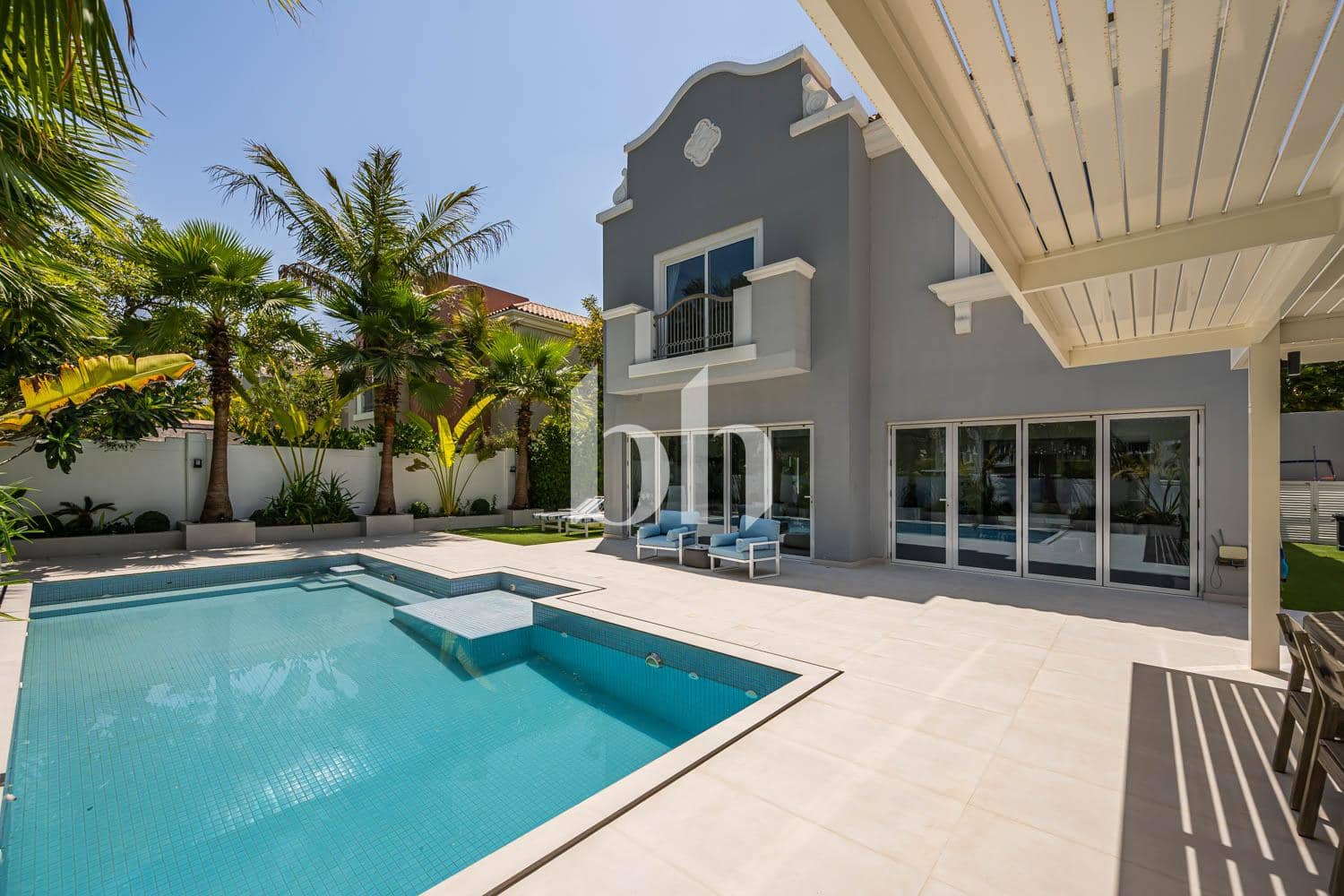 5 Bedroom Villa in Carmen - photo 1