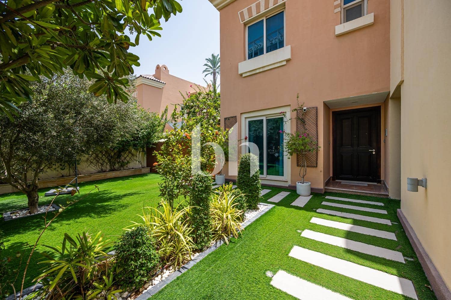 5 Bedroom Villa in Oliva - photo 1