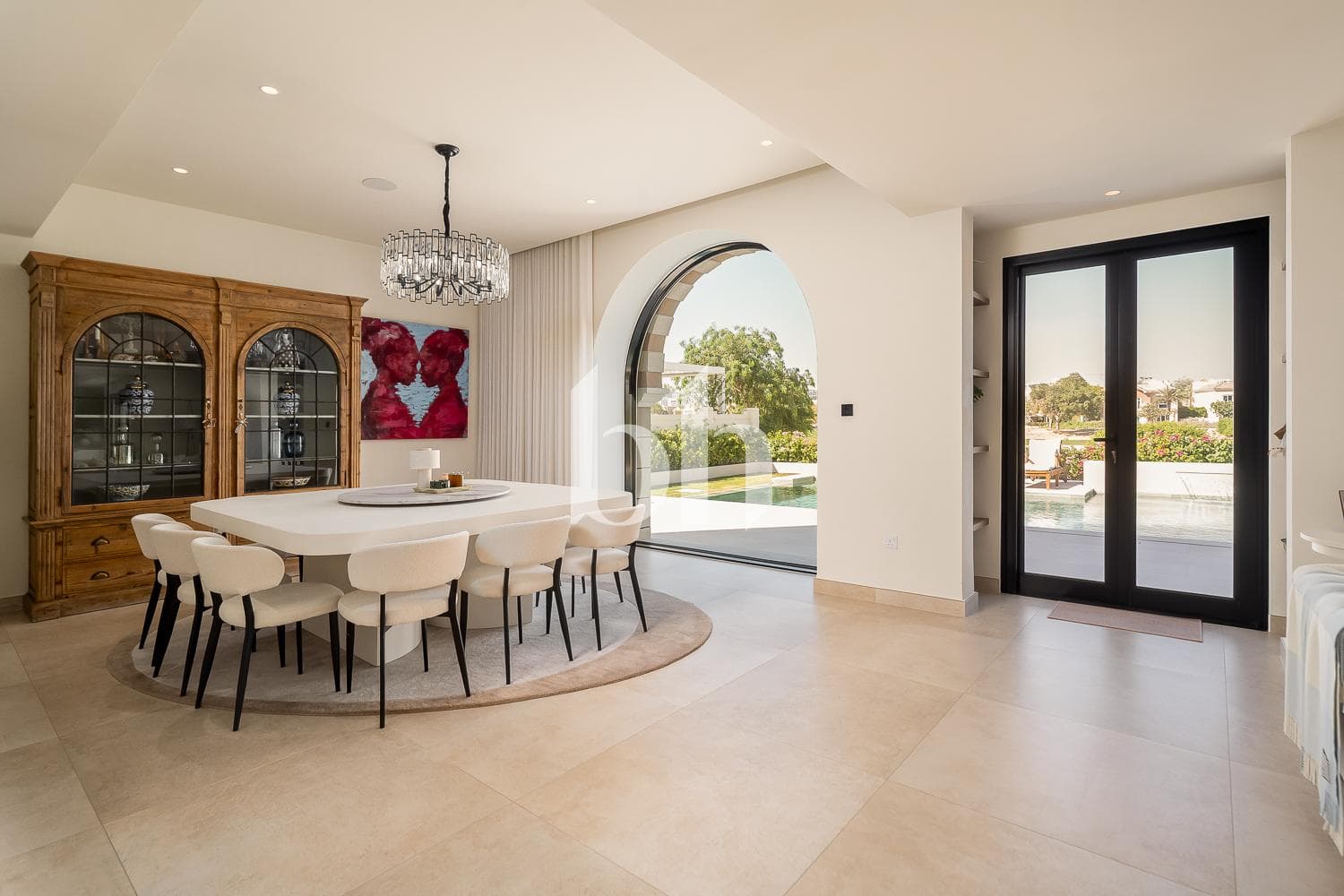 5 Bedroom Villa in Esmeralda - photo 2