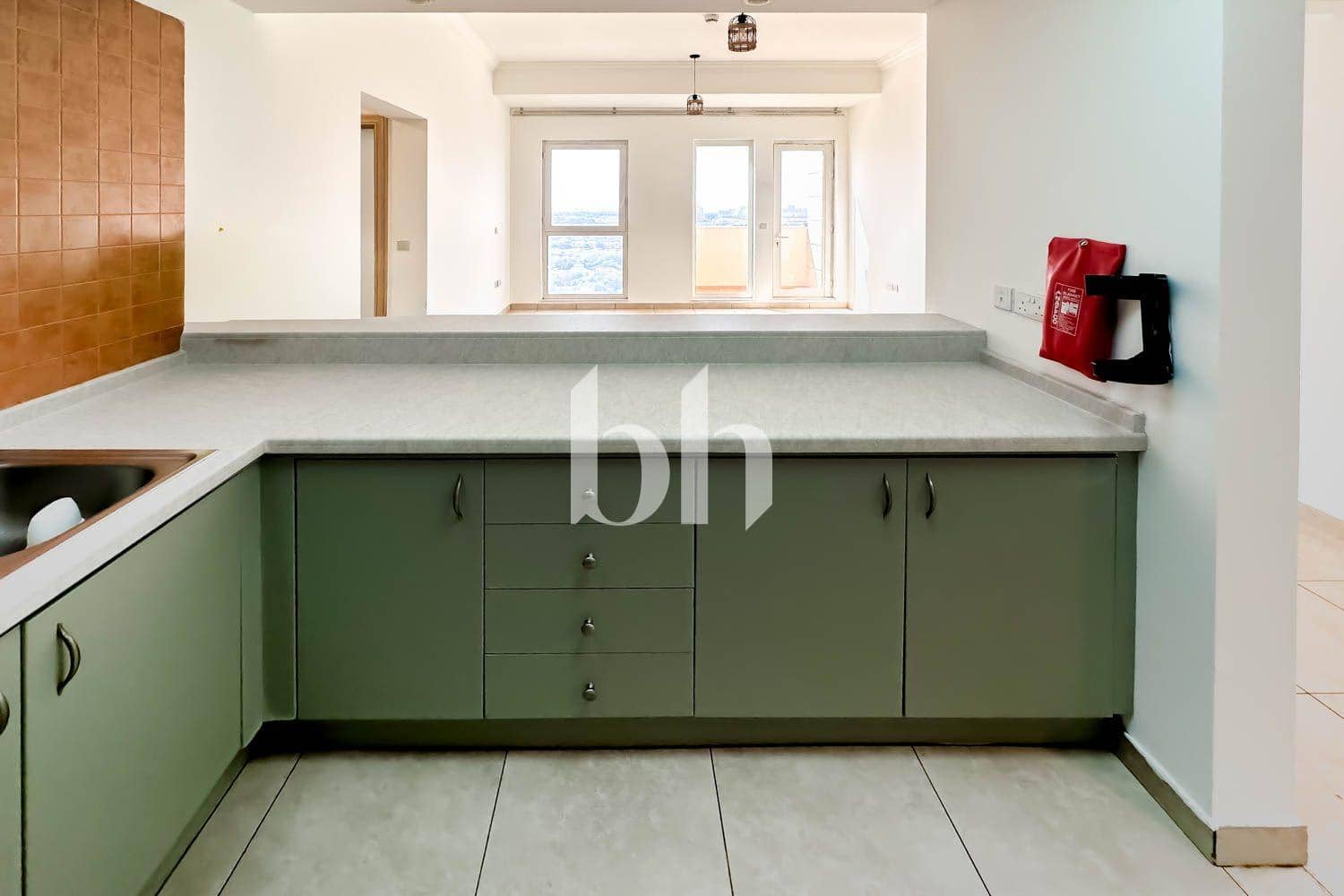 1 Bedroom Apartment in Venetian - photo 1