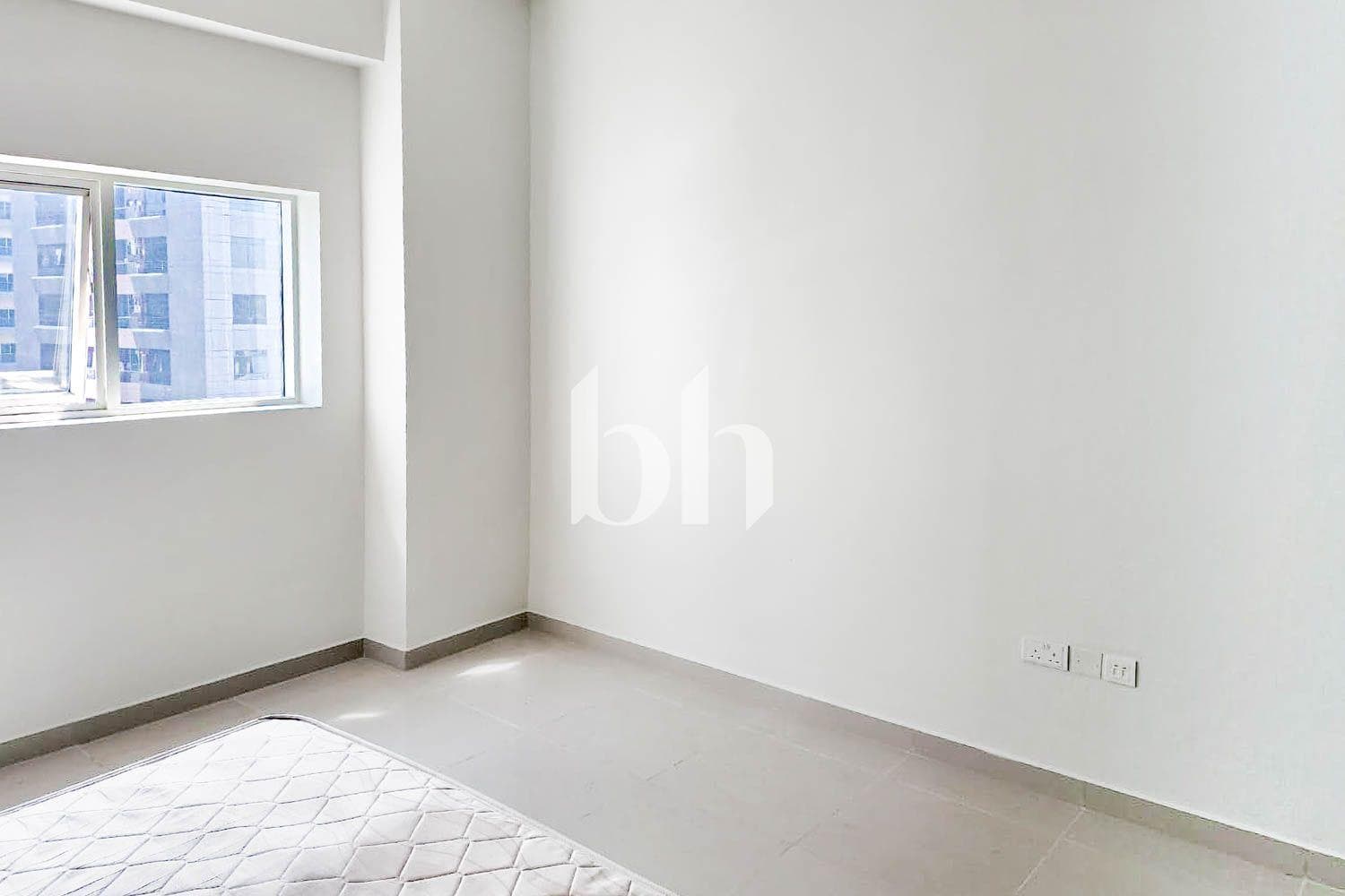 Studio Apartment in Profile Residence - photo 1