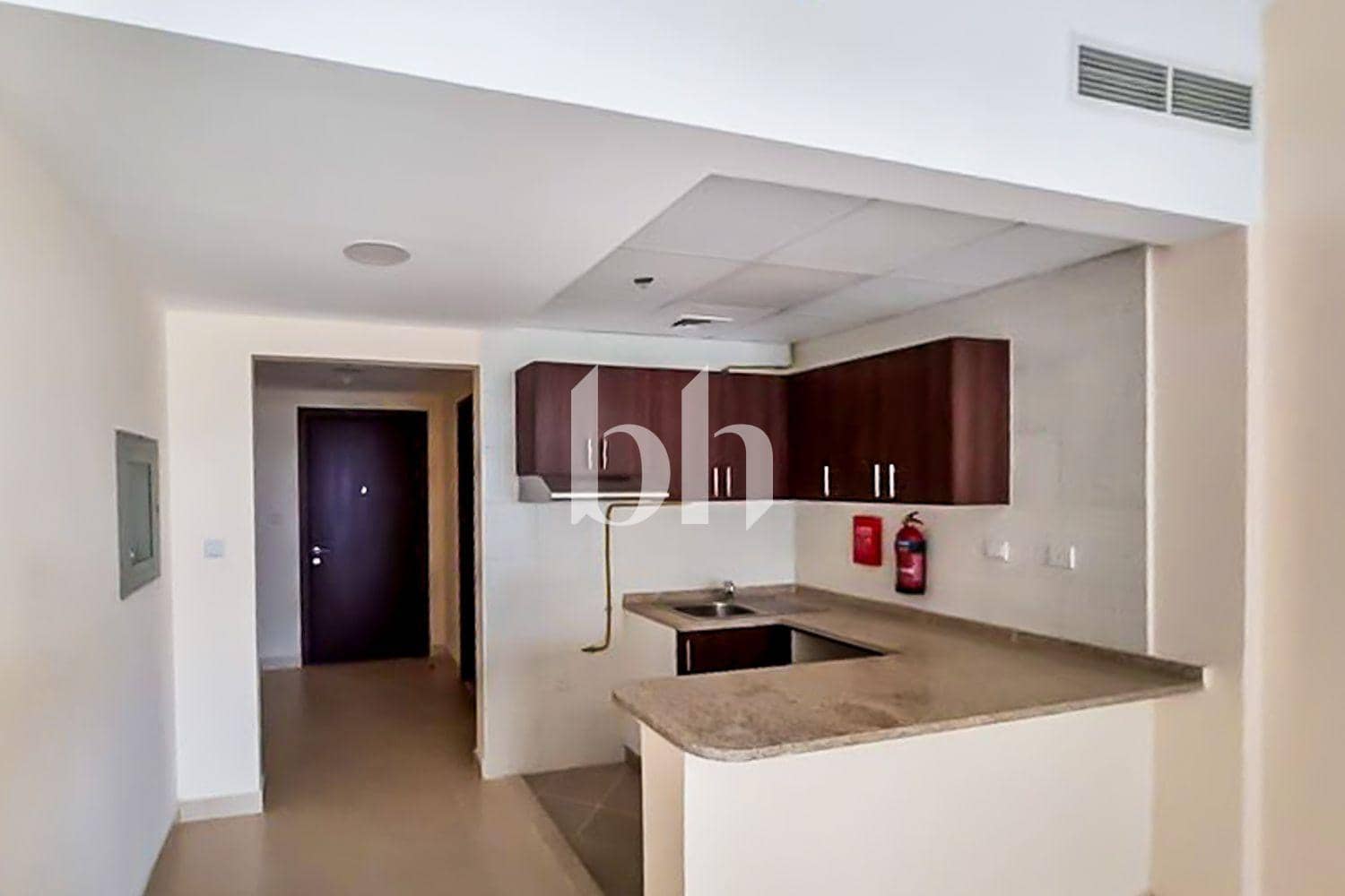 Studio Apartment in Global Golf Residences 2 - photo 2