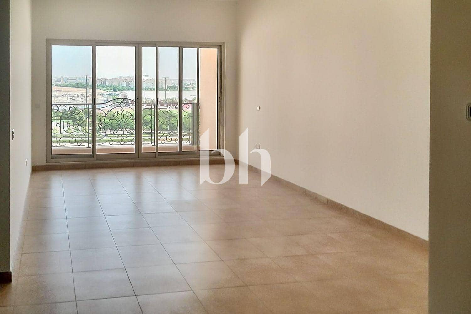 2 Bedroom Apartment in European