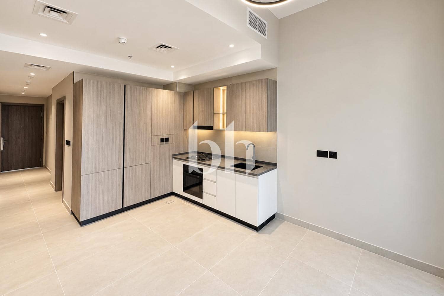1 Bedroom Apartment in Golf Vista Heights - photo 1