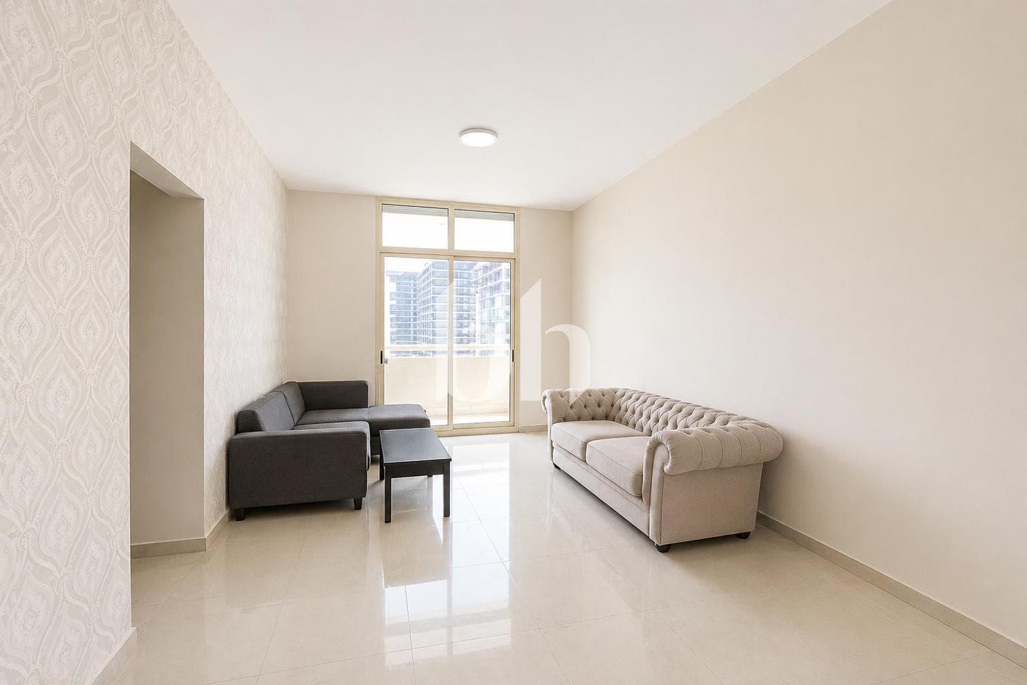 2 Bedroom Apartment in Frankfurt Sports Tower - photo 2