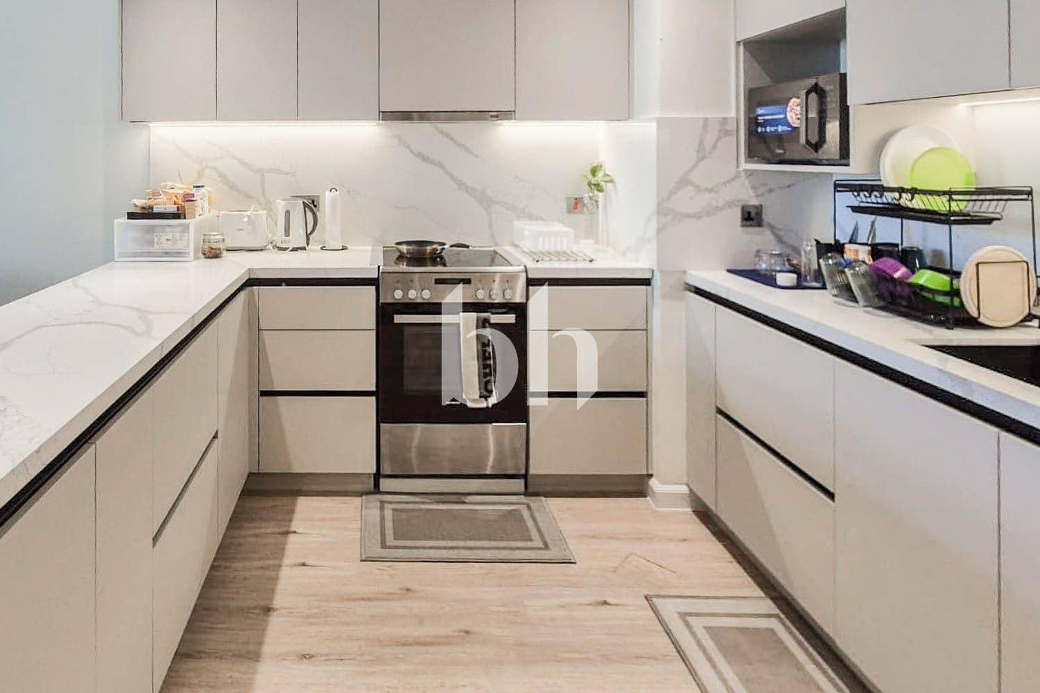 2 Bedroom Apartment in Claverton House 1 - photo 1