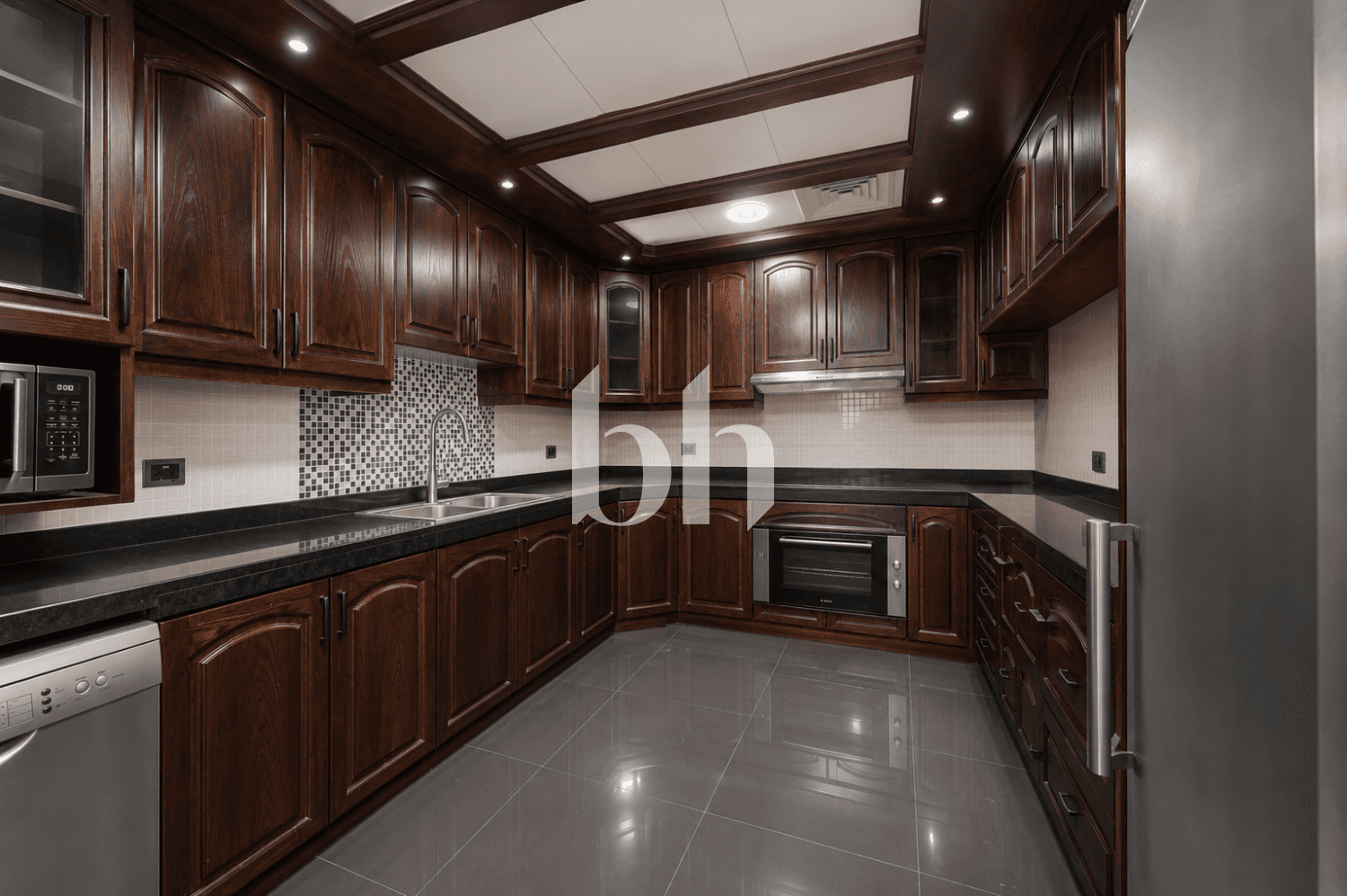 3 Bedroom Apartment in Foxhill 4 - photo 2