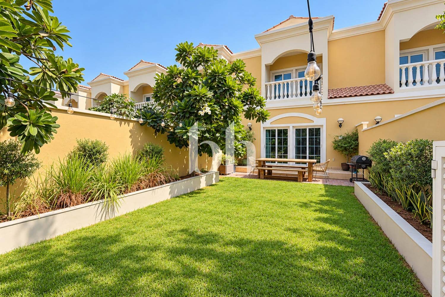 1 Bedroom Townhouse in District 12H - photo 1