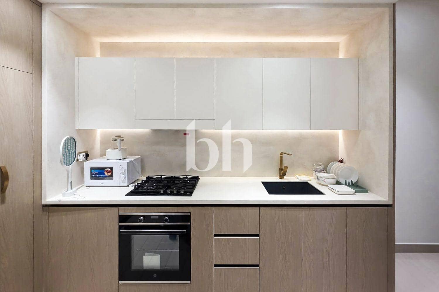1 Bedroom Apartment in Binghatti Phoenix - photo 1