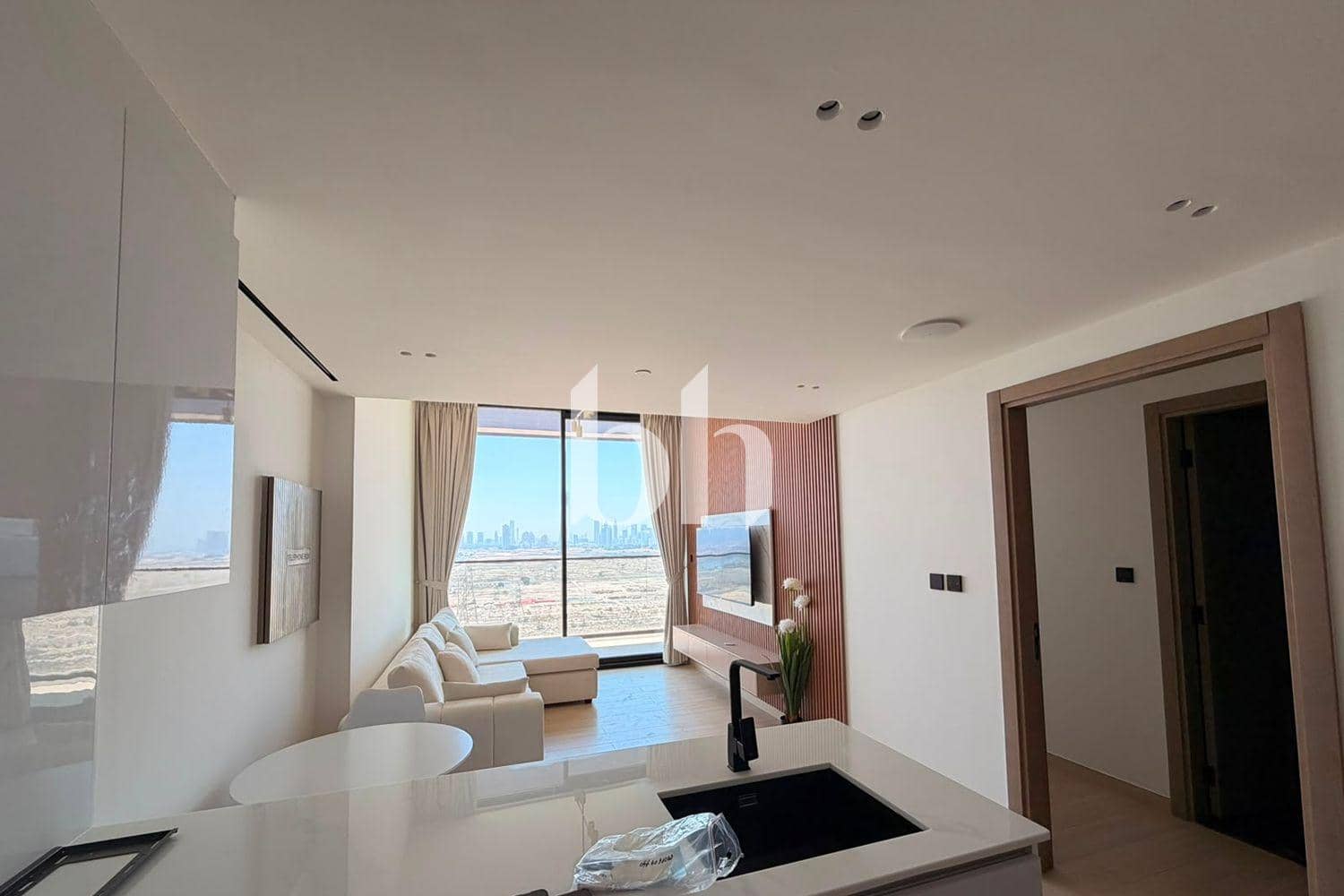 1 Bedroom Apartment in Binghatti Corner - photo 2