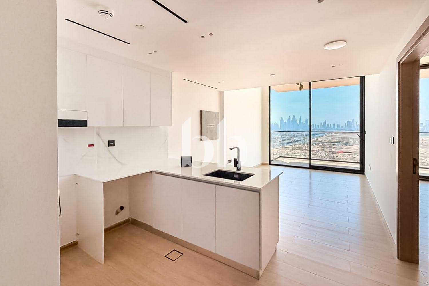 1 Bedroom Apartment in Binghatti Corner - photo 1
