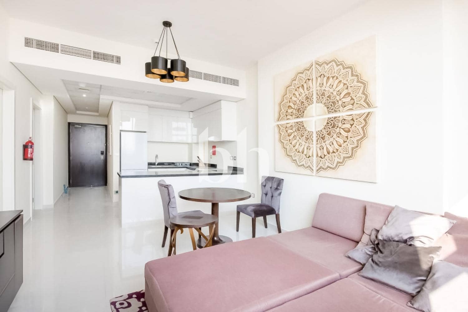 1 Bedroom Apartment in Ghalia - photo 2