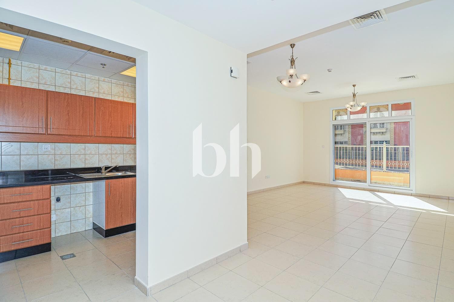 1 Bedroom Apartment in Siena 2 - photo 2