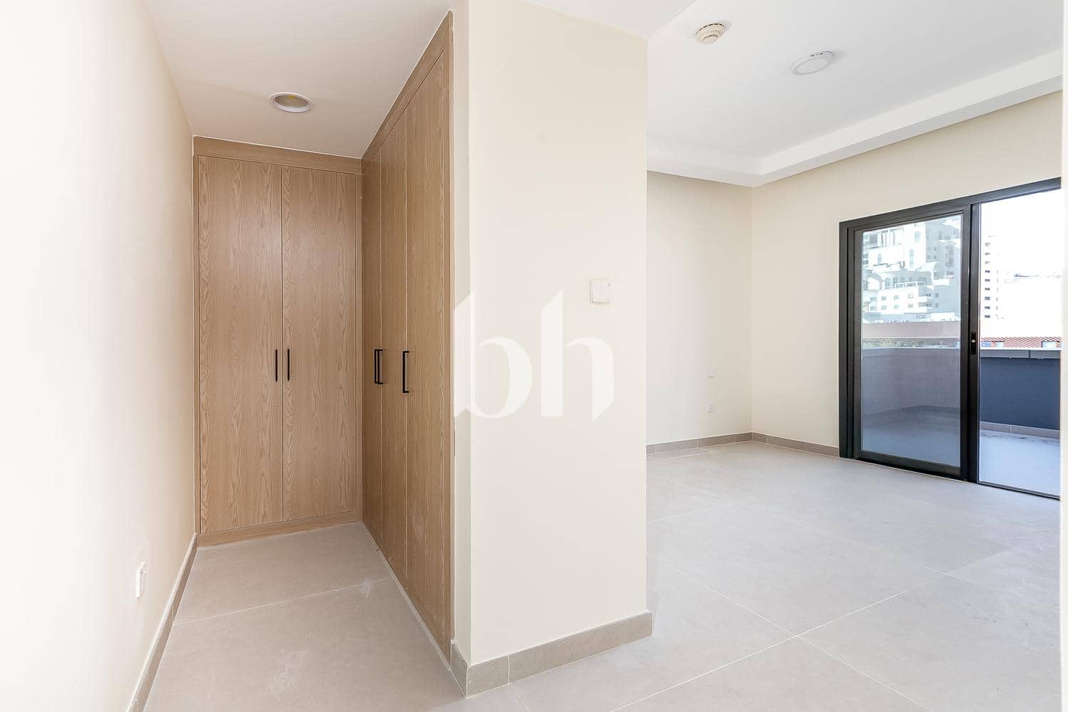 2 Bedroom Apartment in Park Corner - photo 2