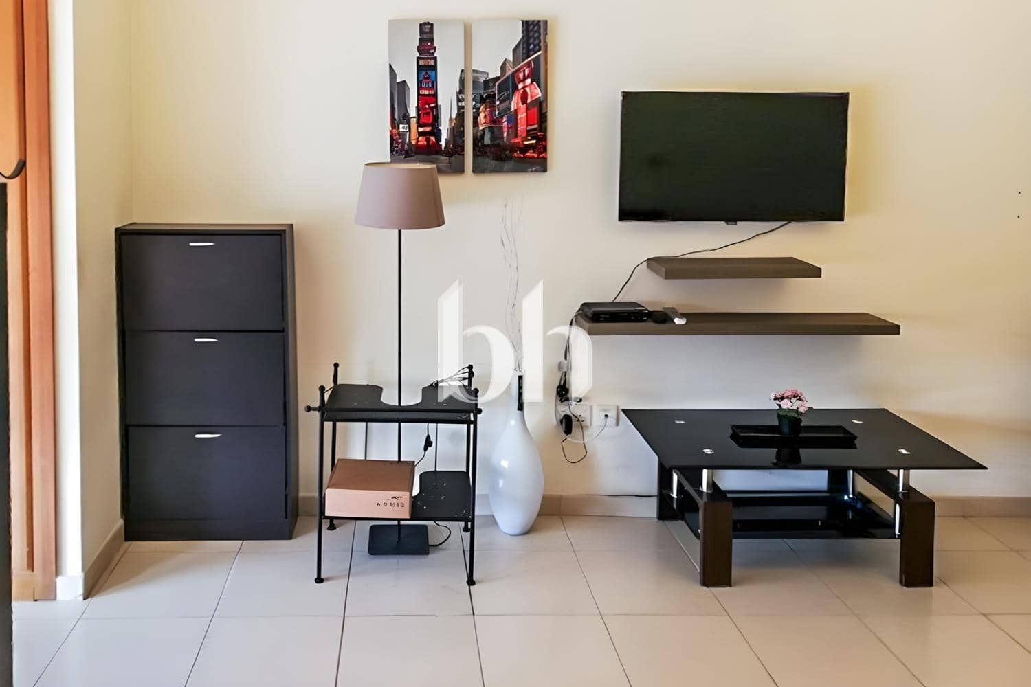 Studio Apartment in Mulberry 2 - photo 2