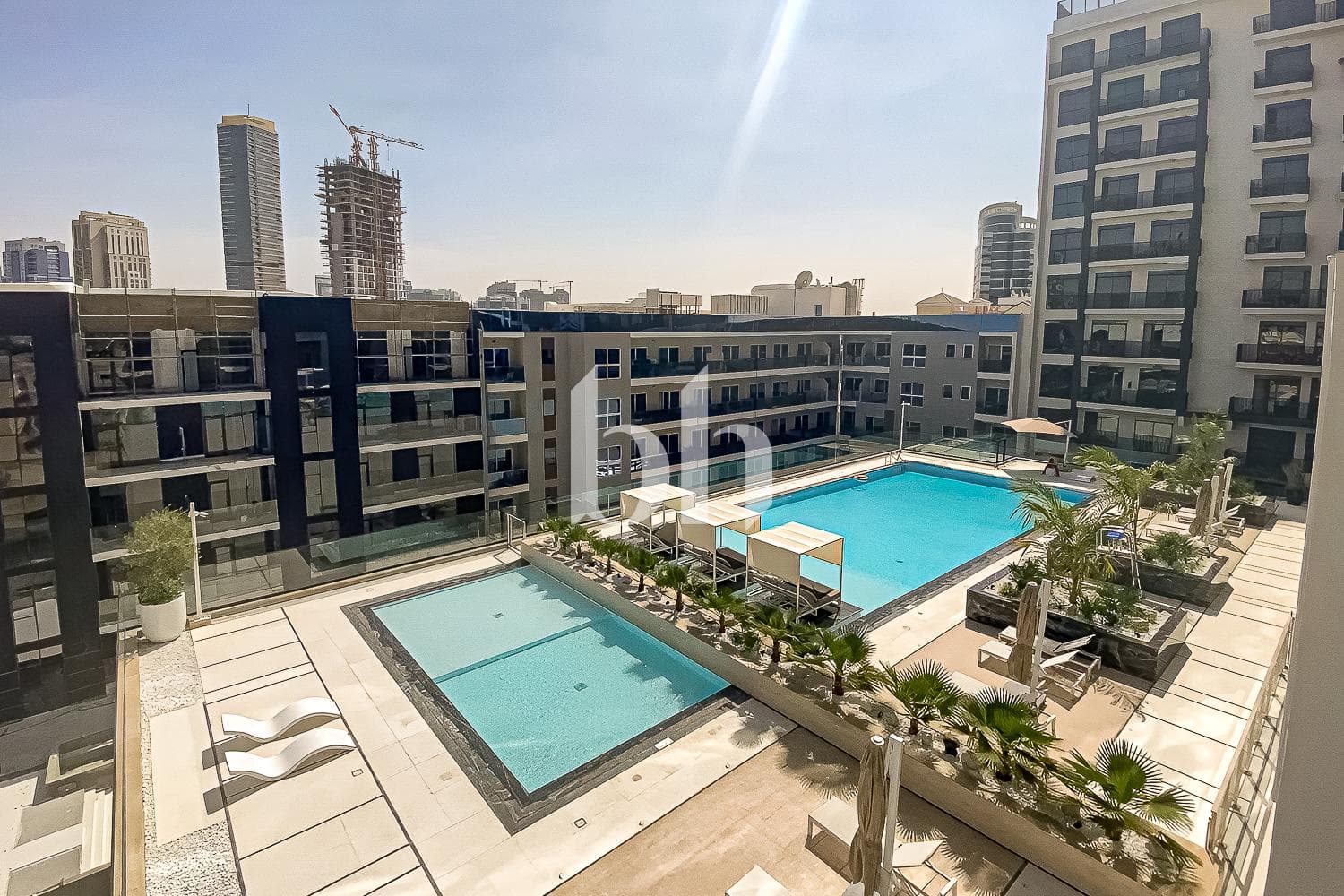 1 Bedroom Apartment in Binghatti Crest - photo 2