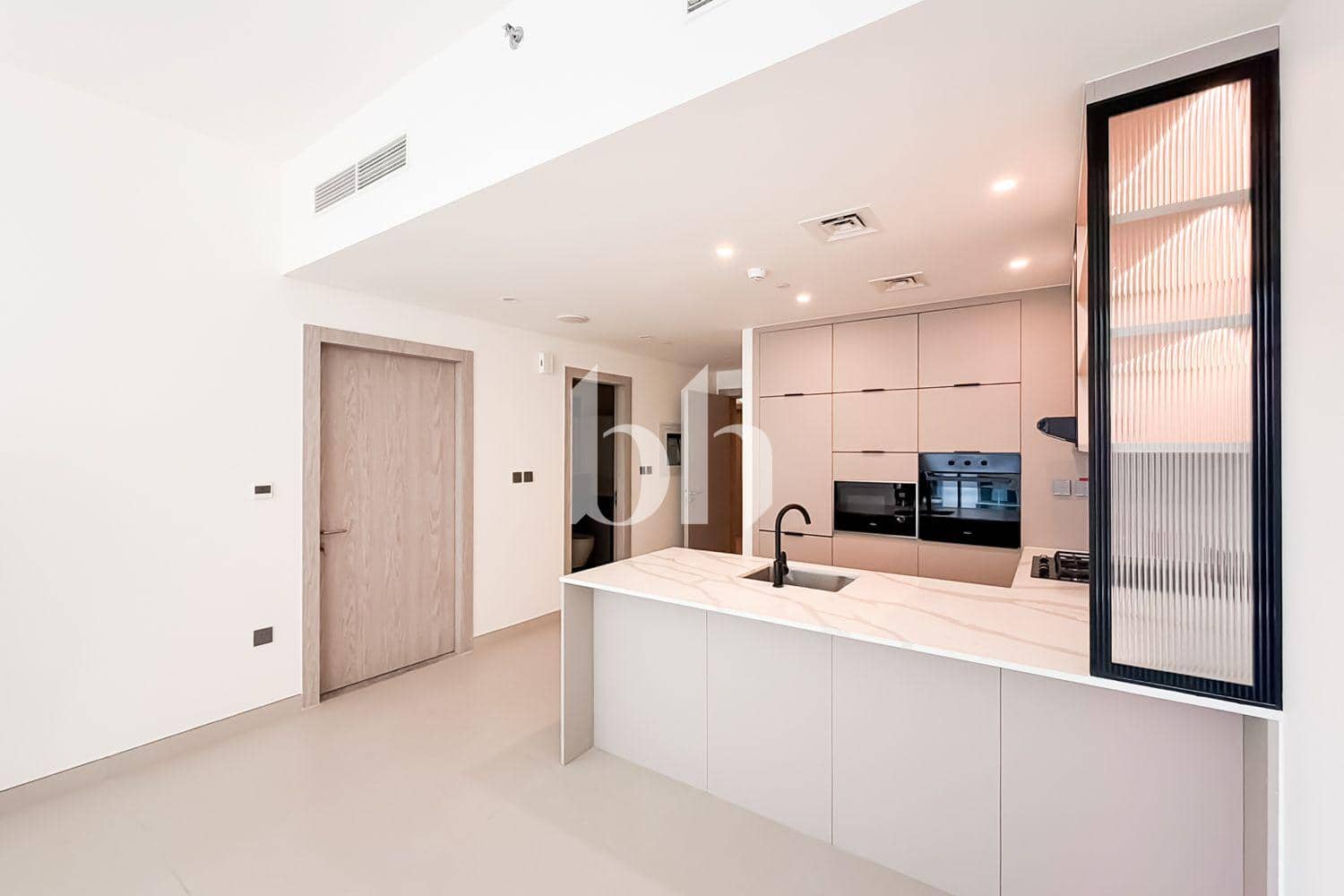 1 Bedroom Apartment in Hadley Heights - photo 1