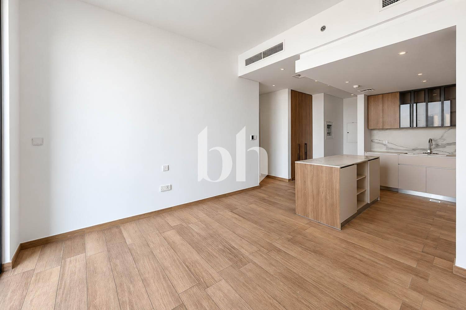 2 Bedroom Apartment in Hamilton House - photo 2