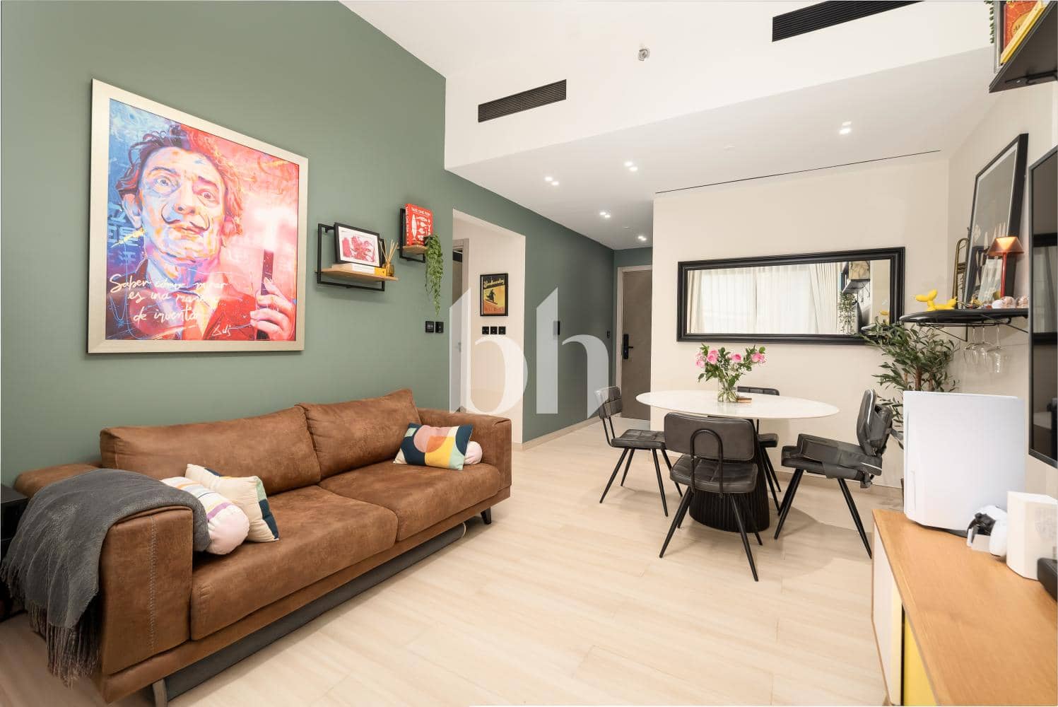 2 Bedroom Apartment in Binghatti LUNA