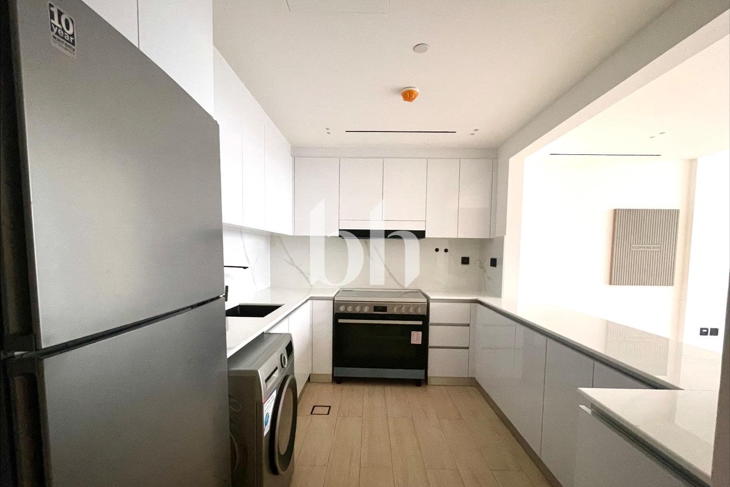2 Bedroom Apartment in Binghatti Corner - photo 2