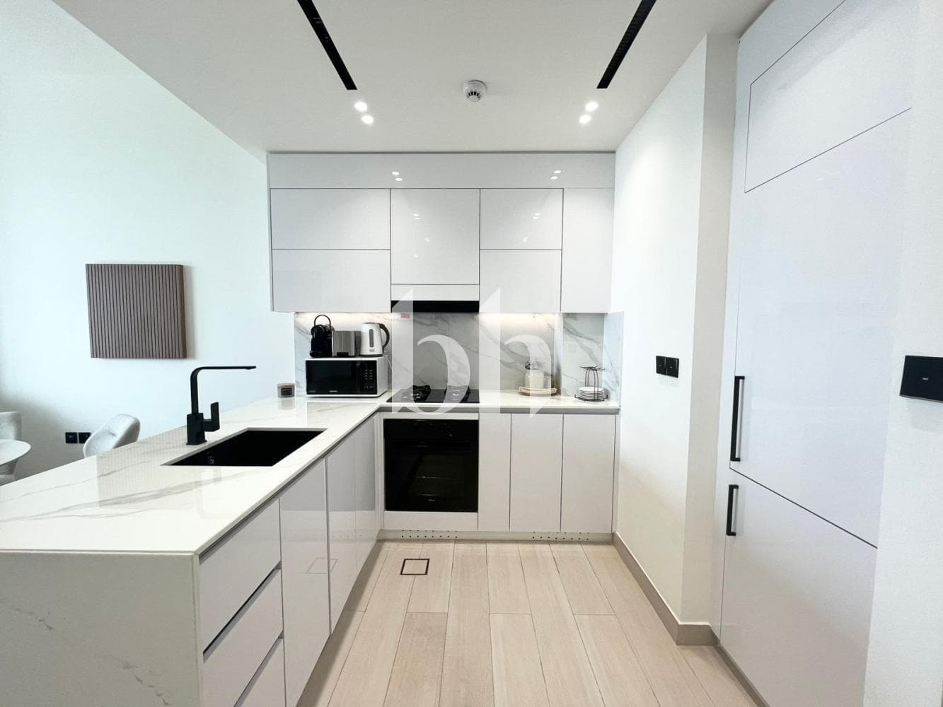 1 Bedroom Apartment in Binghatti Onyx - photo 2