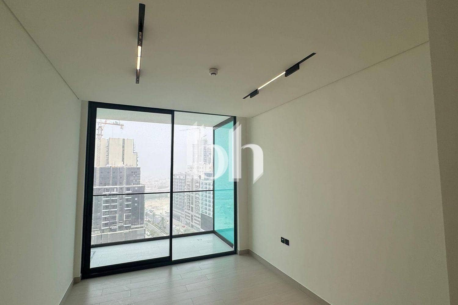 Studio Apartment in Binghatti Gardenia - photo 2