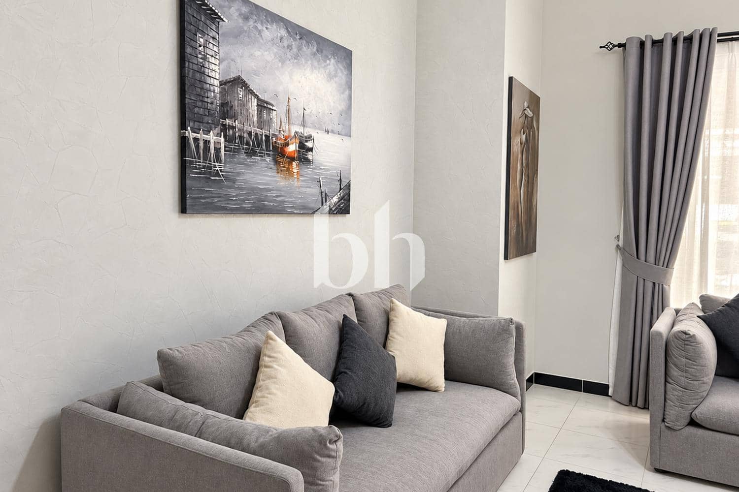 1 Bedroom Apartment in Knightsbridge Court - photo 1