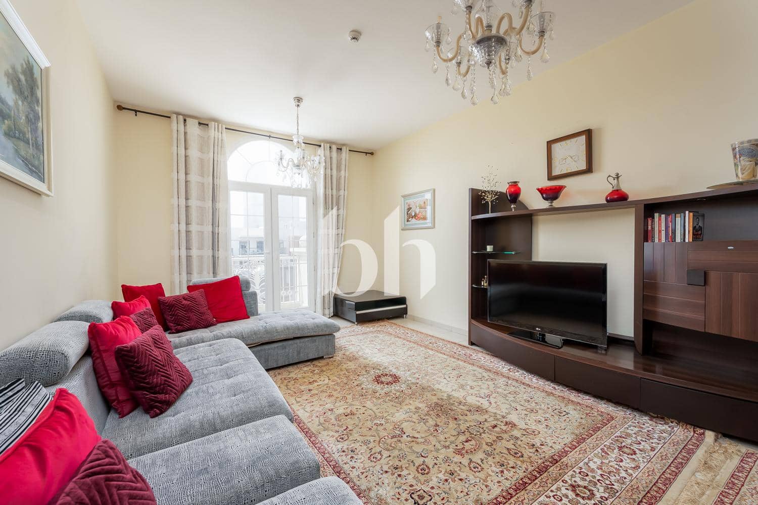 2 Bedroom Apartment in Florence 1 - photo 1