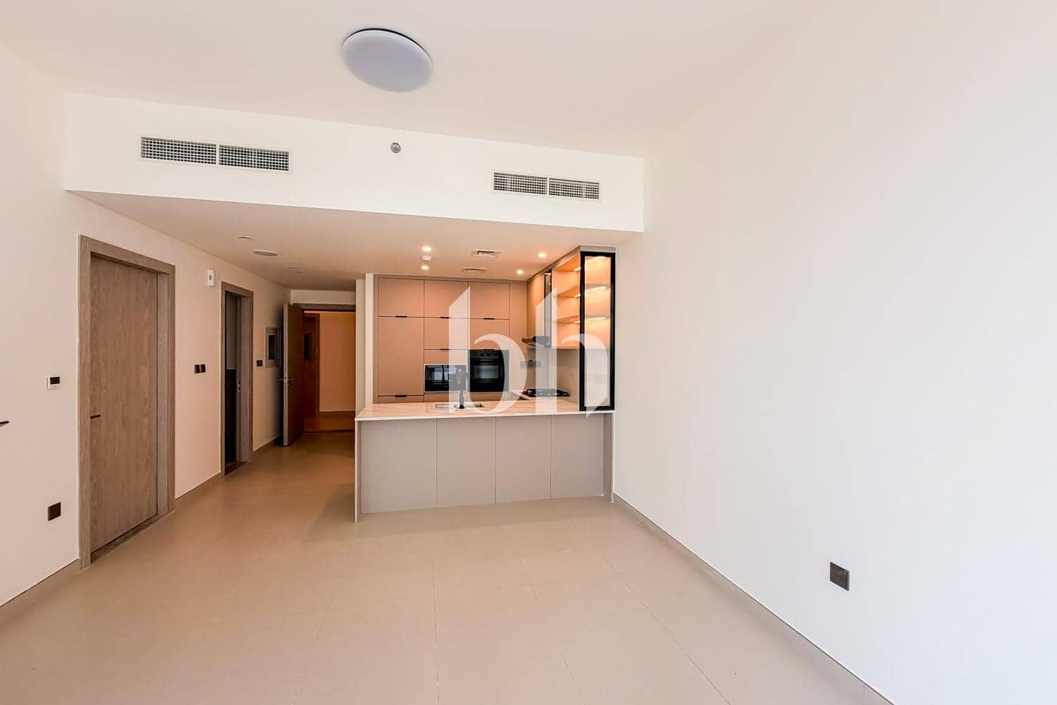 1 Bedroom Apartment in Hadley Heights - photo 1