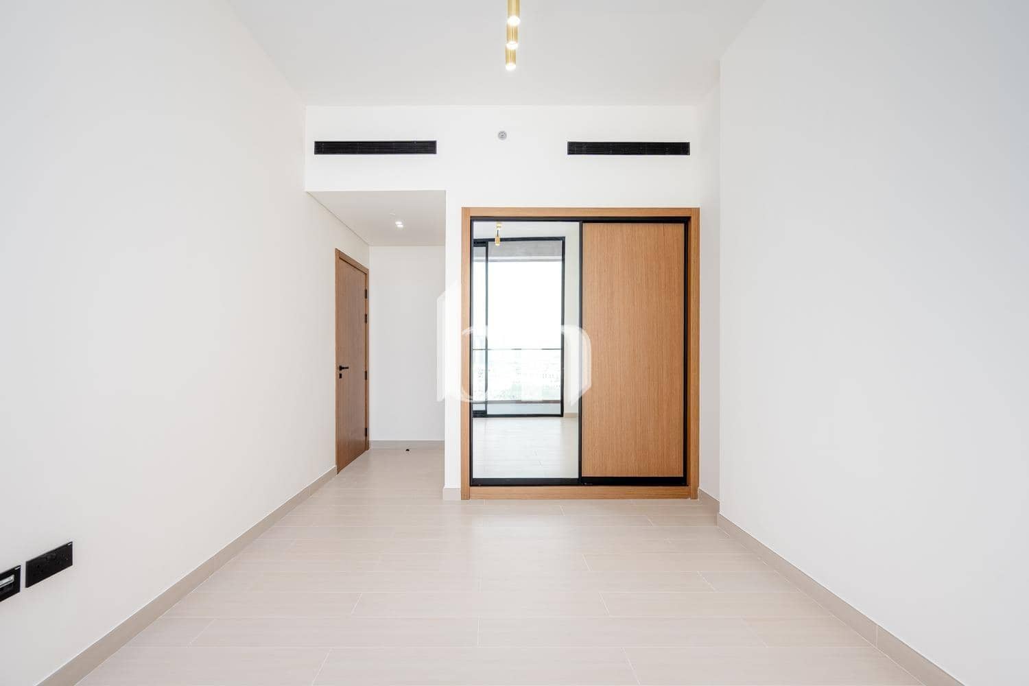 1 Bedroom Apartment in Binghatti Amber - photo 2