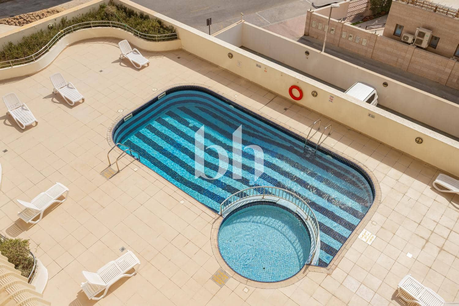 1 Bedroom Apartment in Dana Tower - photo 1