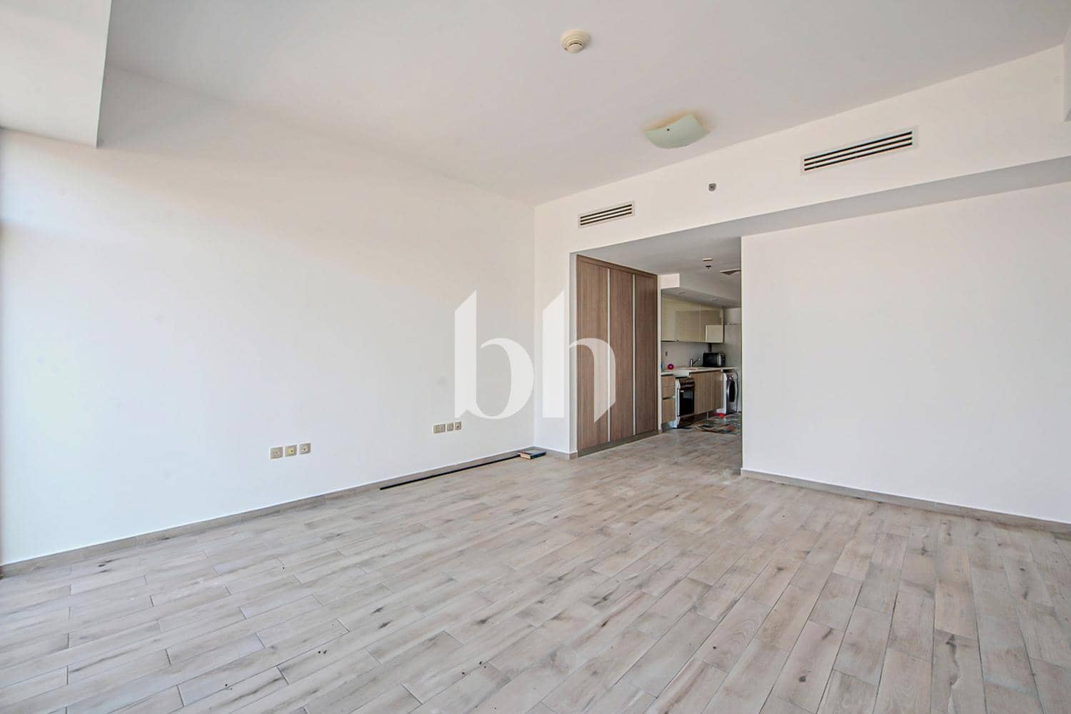 Studio Apartment in Shamal Residences 2 - photo 2