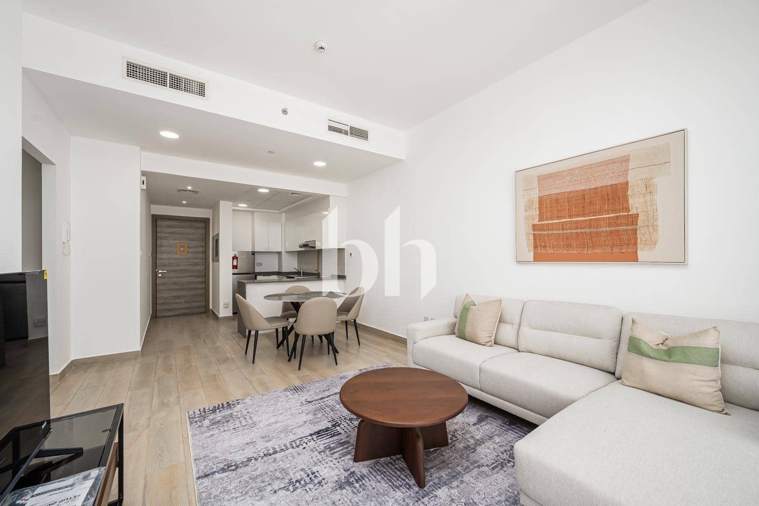 1 Bedroom Apartment in Bloom Towers B - photo 1