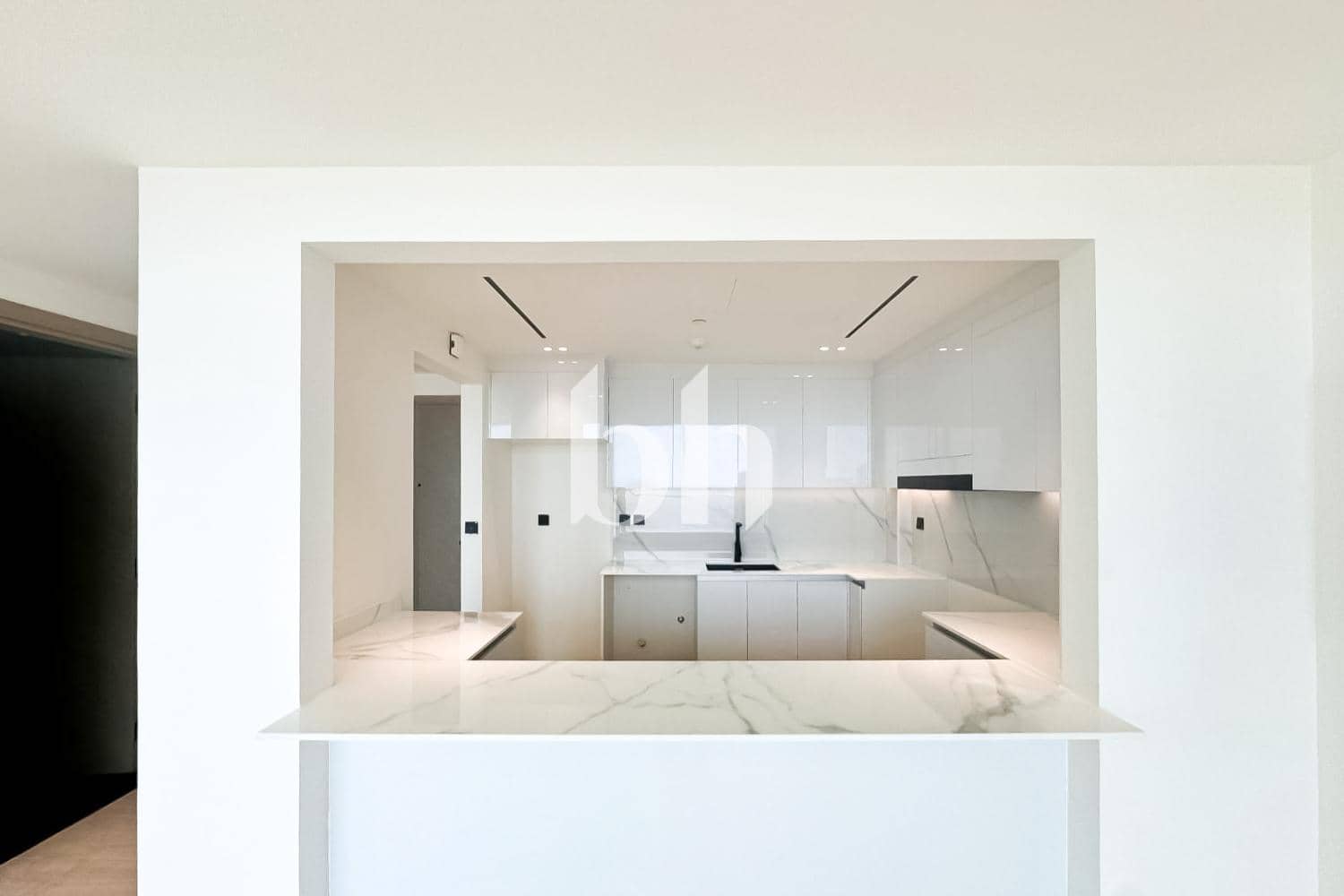 1 Bedroom Apartment in Binghatti Corner