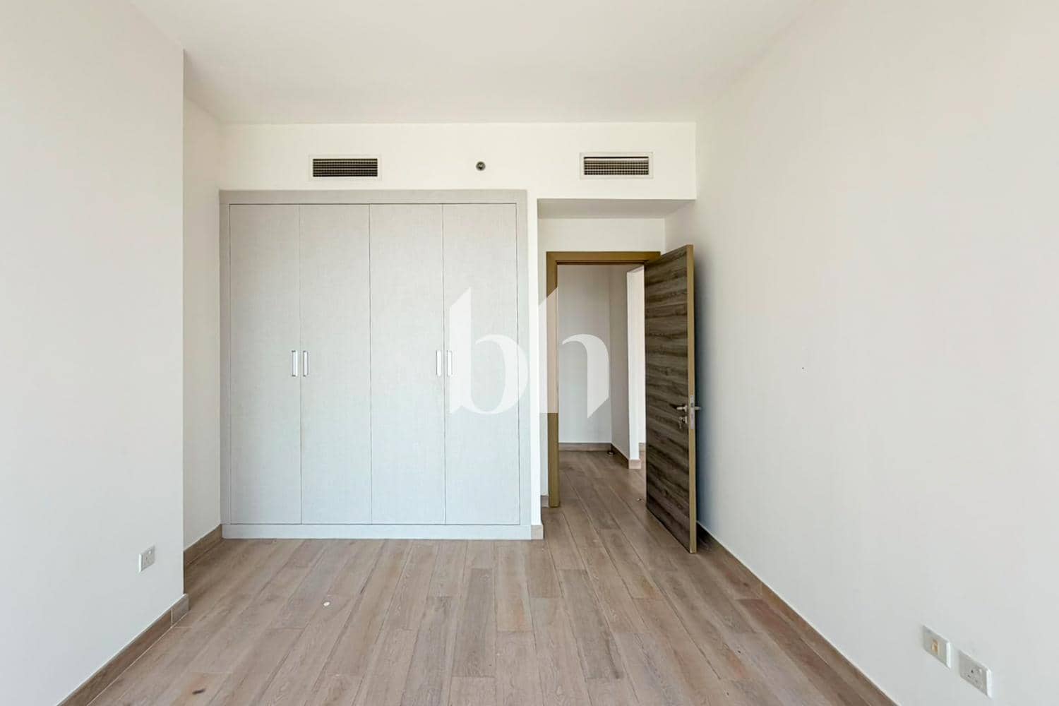 1 Bedroom Apartment in Bloom Towers B - photo 2