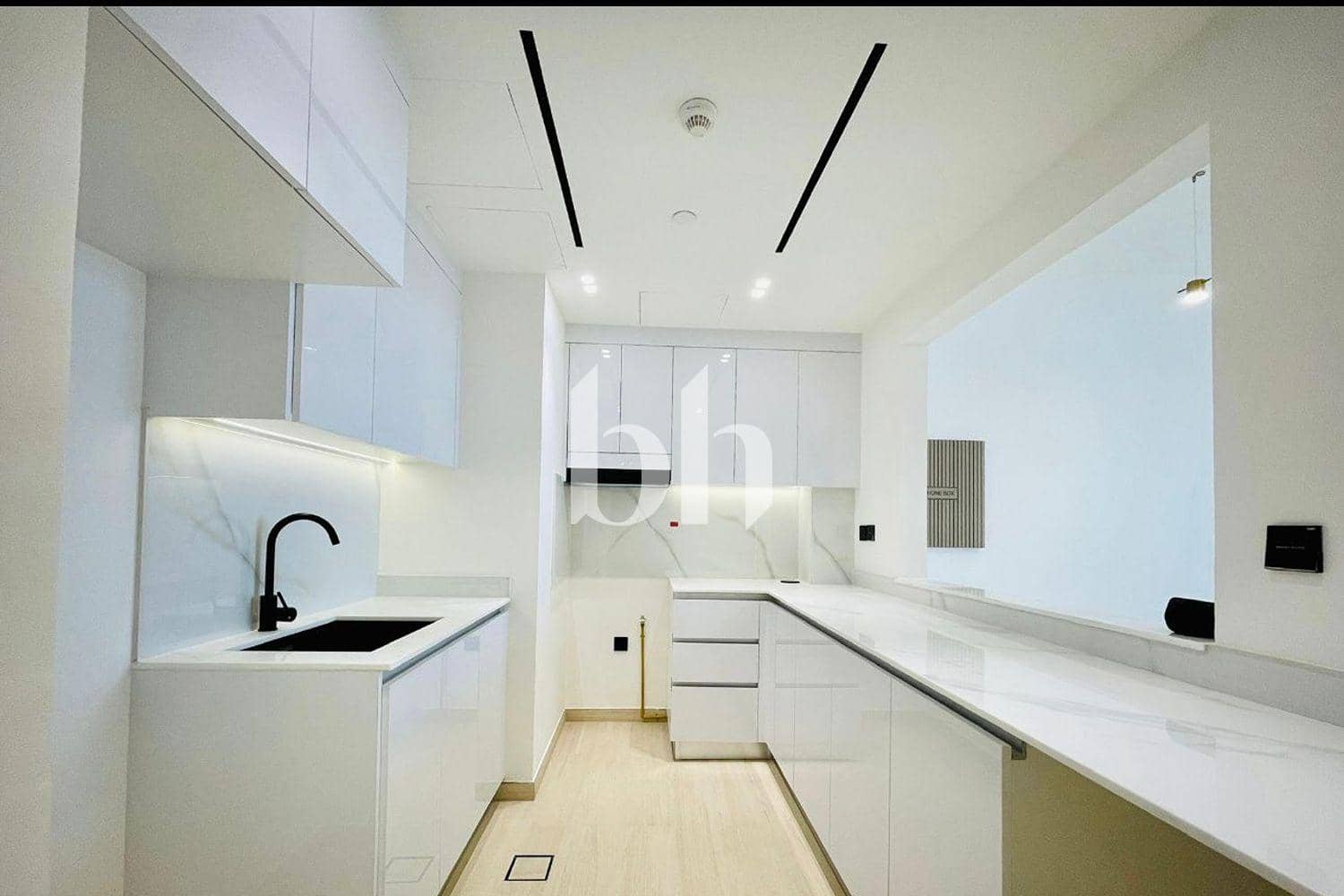2 Bedroom Apartment in Binghatti Crest