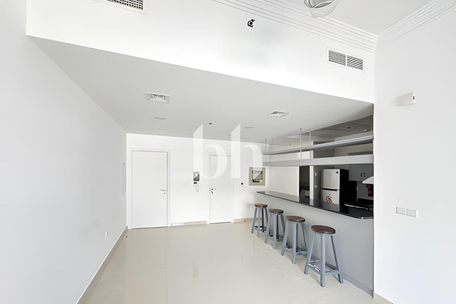 2 Bedrooms Apartment in Orchidea Building