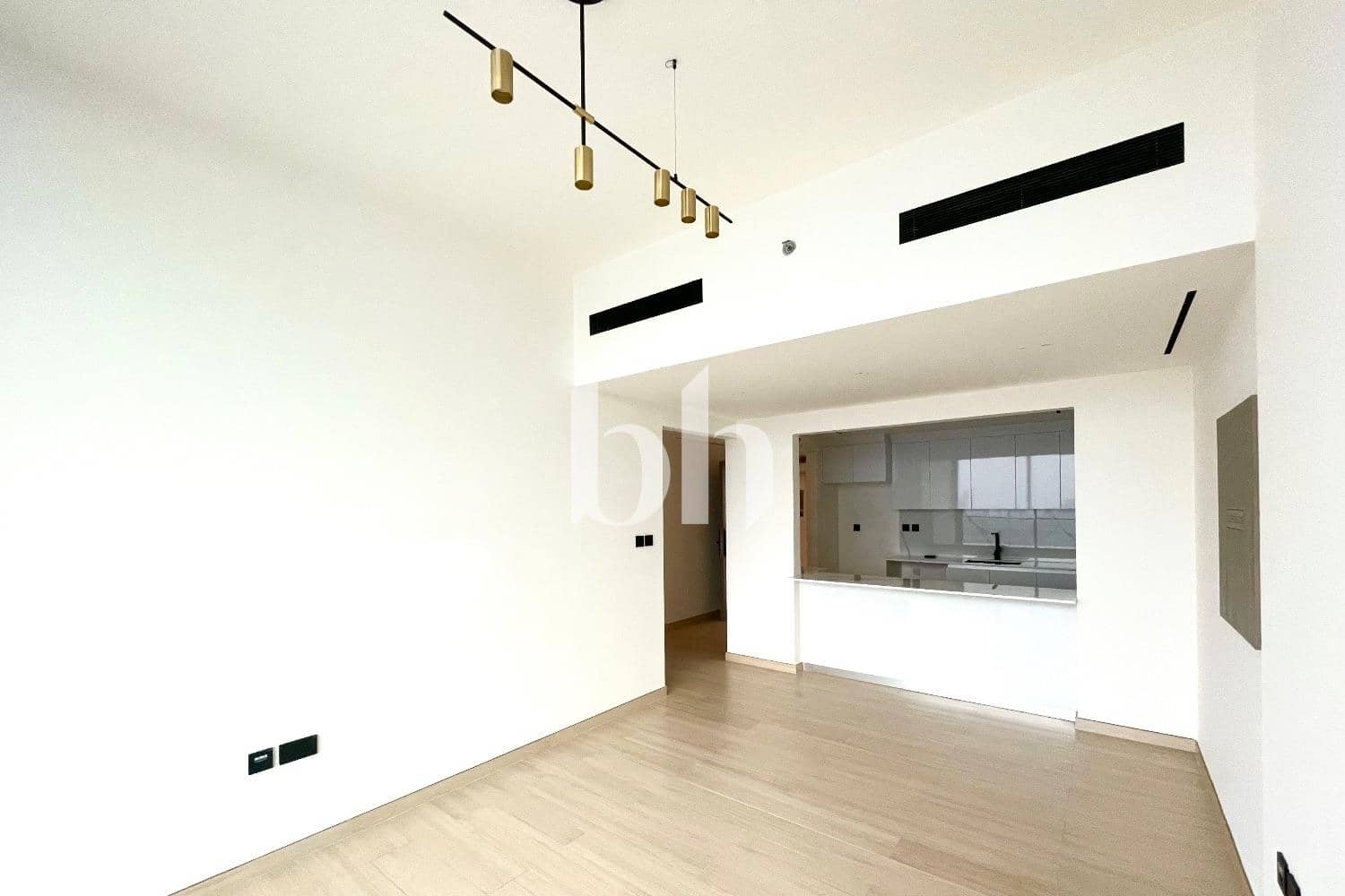 2 Bedroom Apartment in Binghatti Corner - photo 2