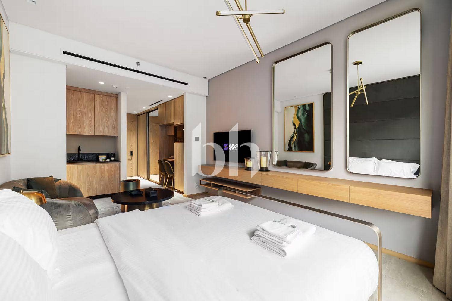 Studio Apartment in The Autograph - South Place - photo 2