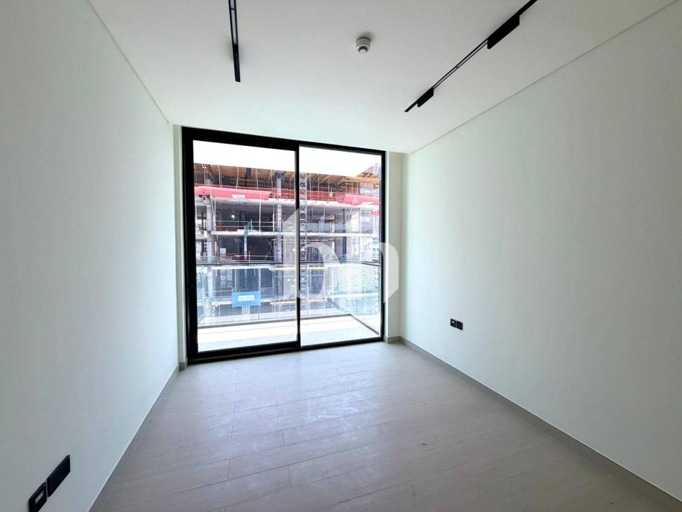 Studio Apartment in Binghatti Azure - photo 1