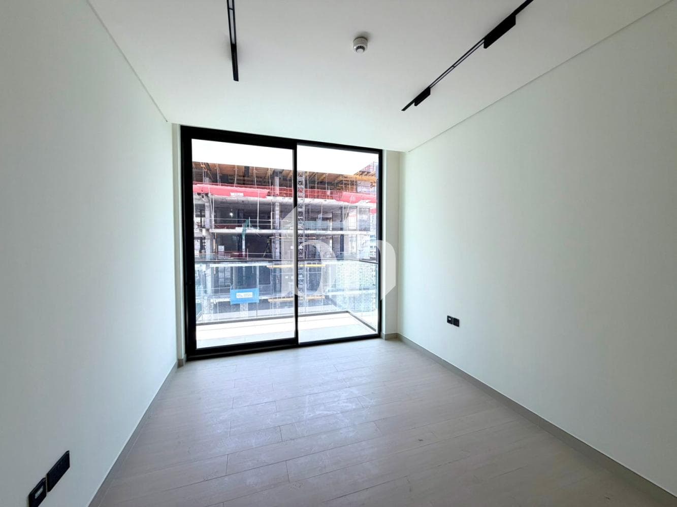 Studio Apartment in Binghatti Azure - photo 1