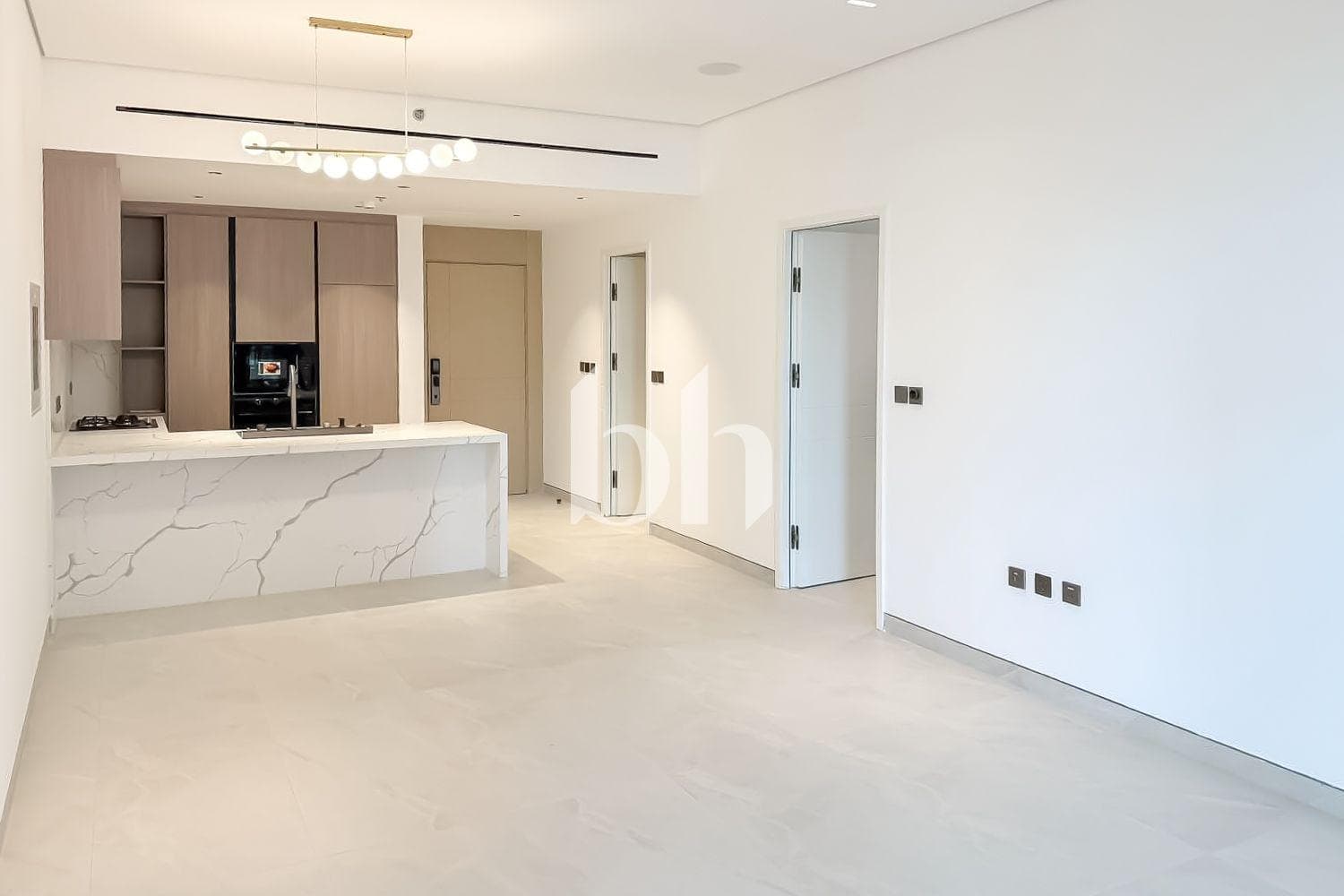 1 Bedroom Apartment in AB Cavalier - photo 2