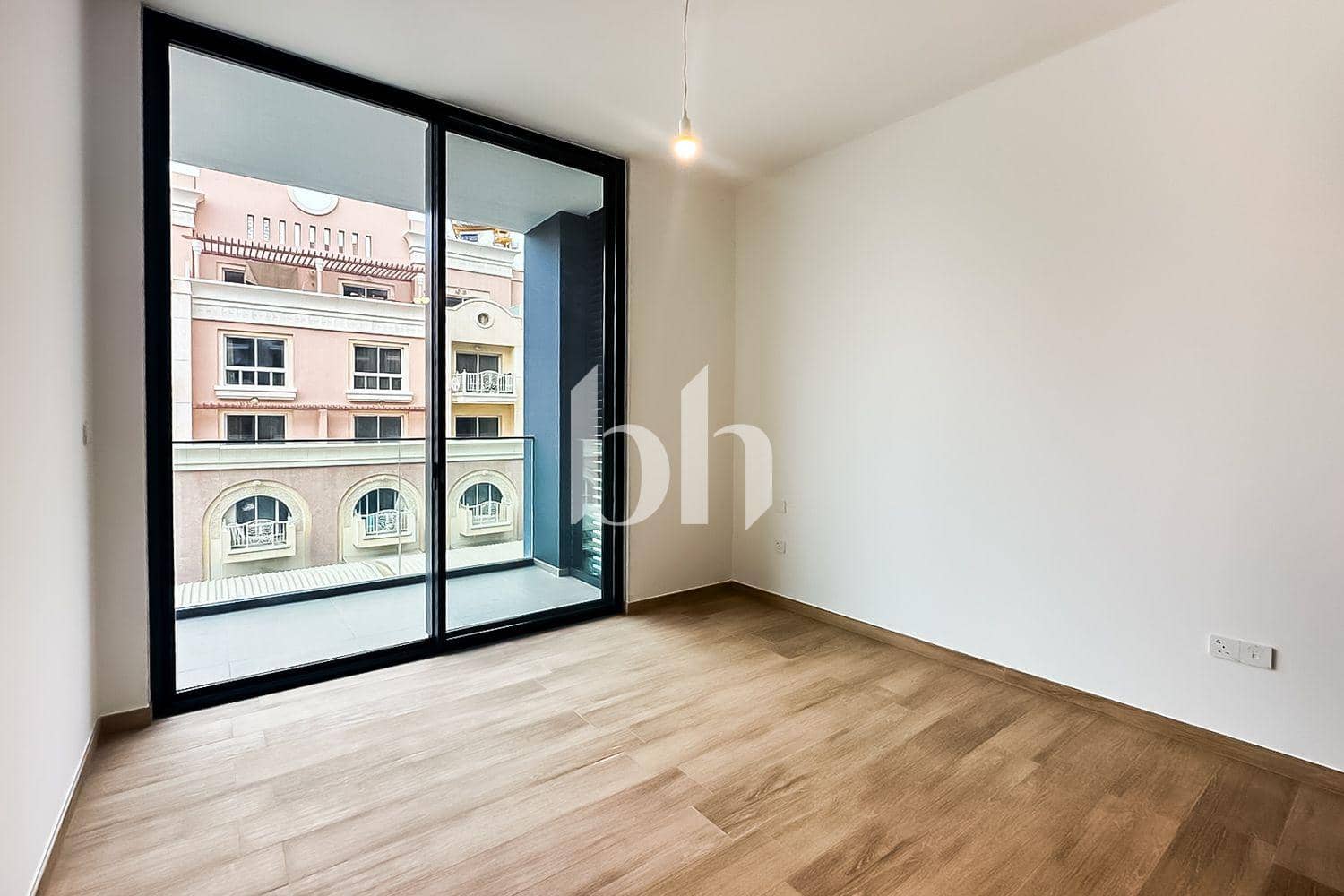 1 Bedroom Apartment in Hamilton House - photo 1