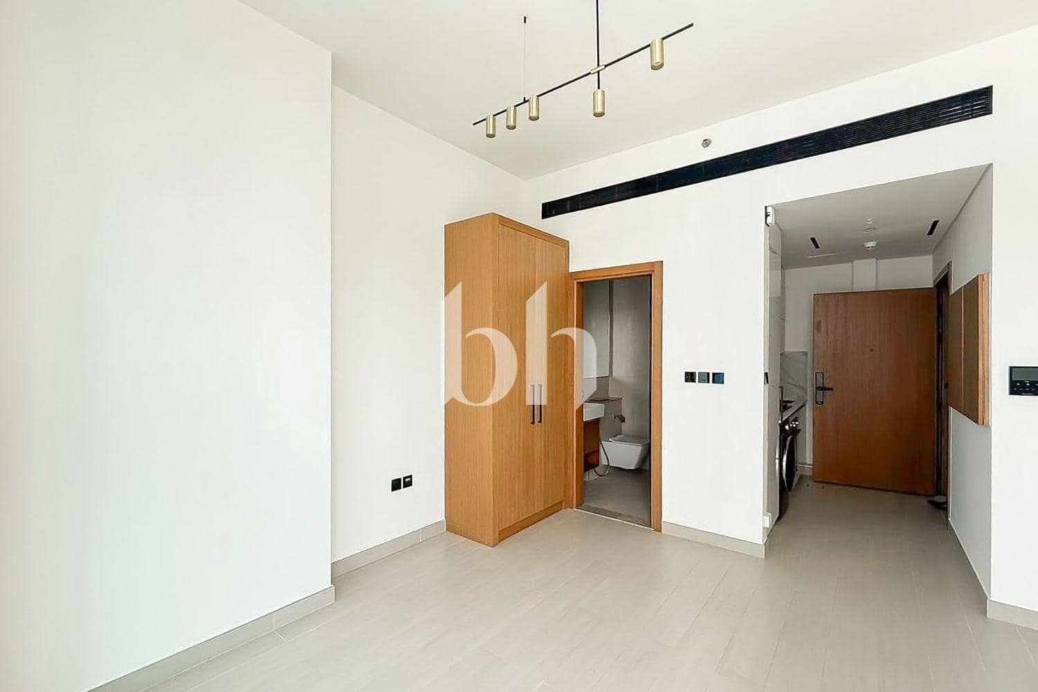 Studio Apartment in Binghatti Tulip - photo 2