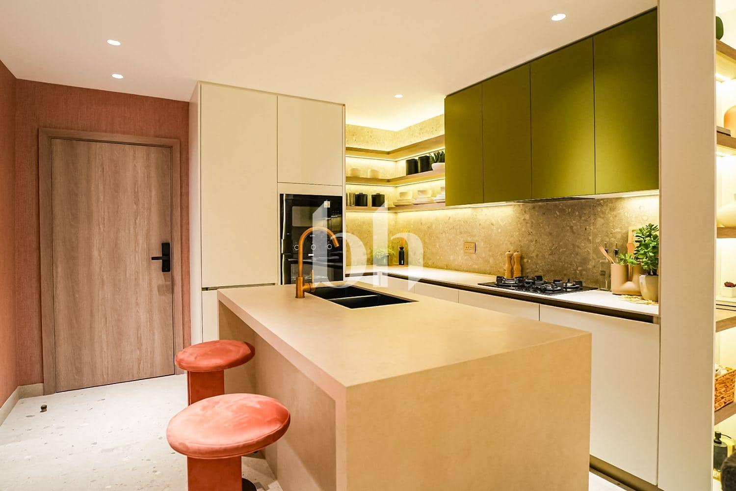 1 Bedroom Apartment in Lucky Oasis Residence - photo 2