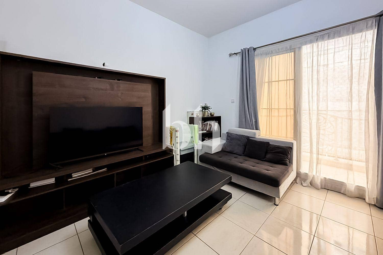 1 Bedroom Apartment in Florence 1 - photo 2