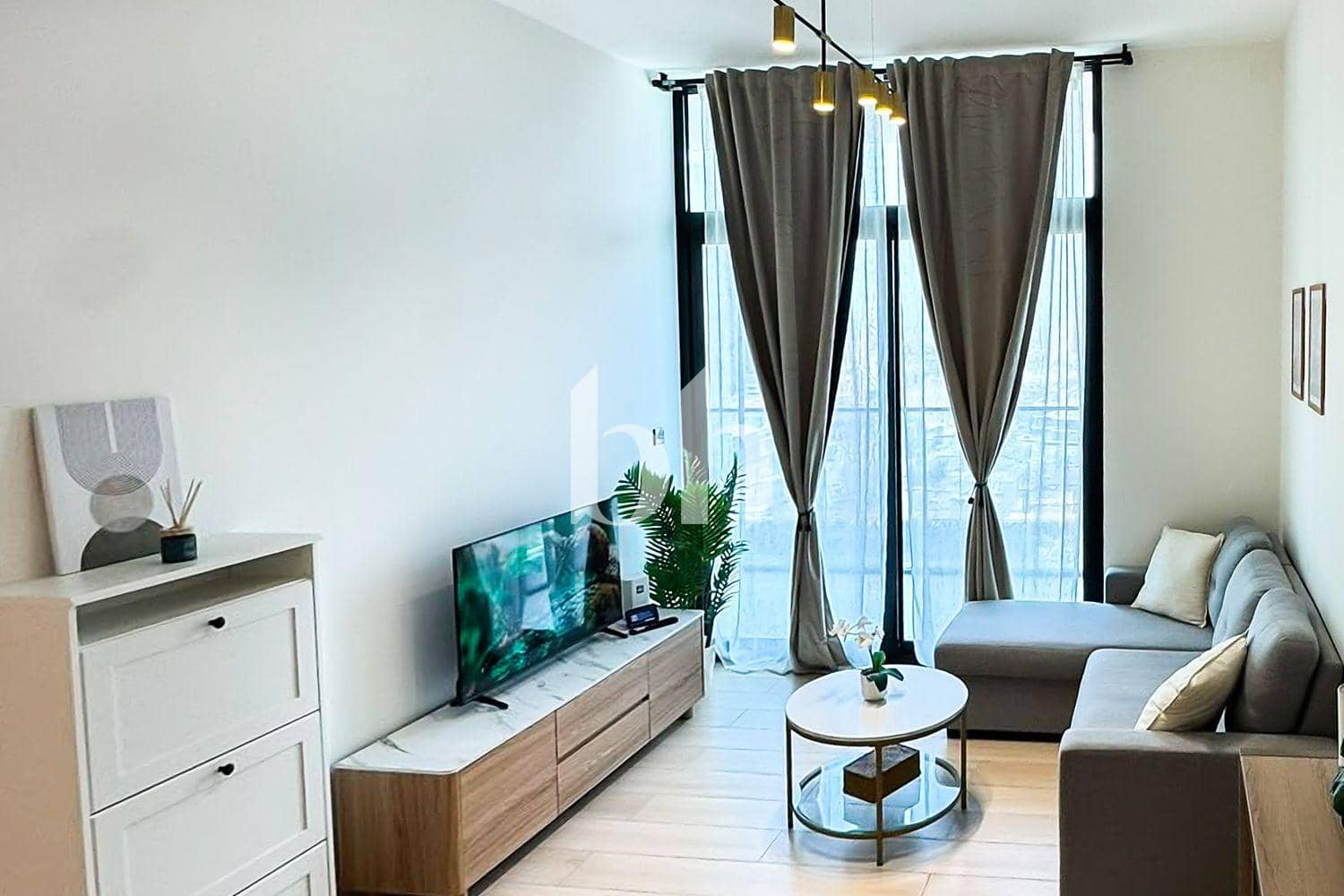 1 Bedroom Apartment in Binghatti Emerald - photo 1