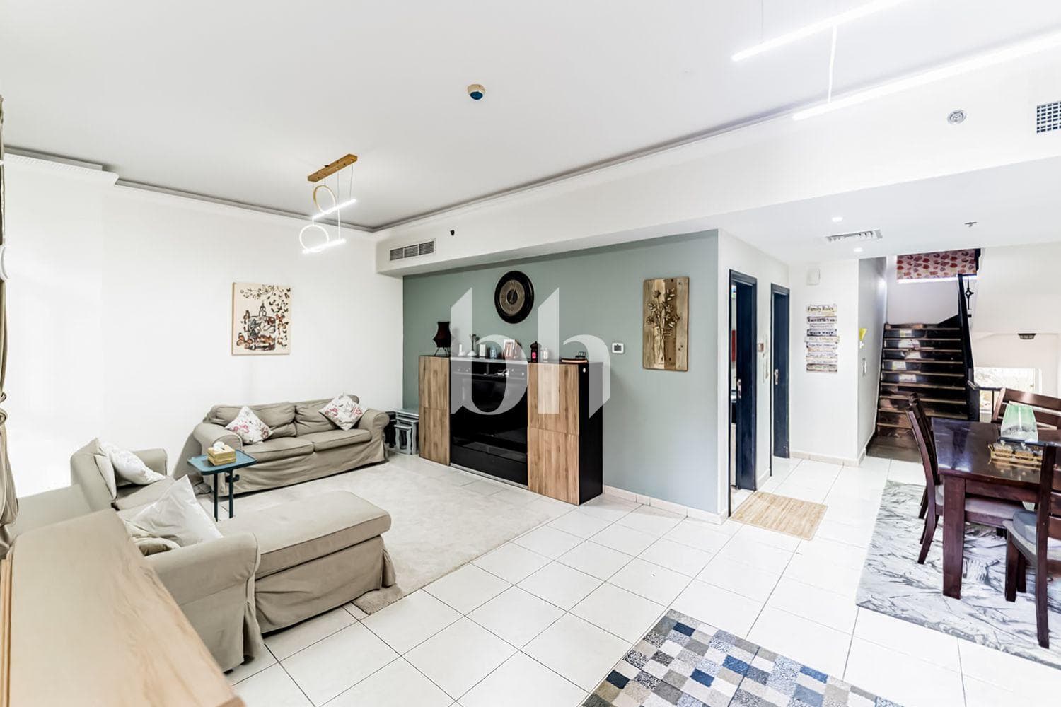 3 Bedrooms Apartment in Diamond Views 3 - photo 2