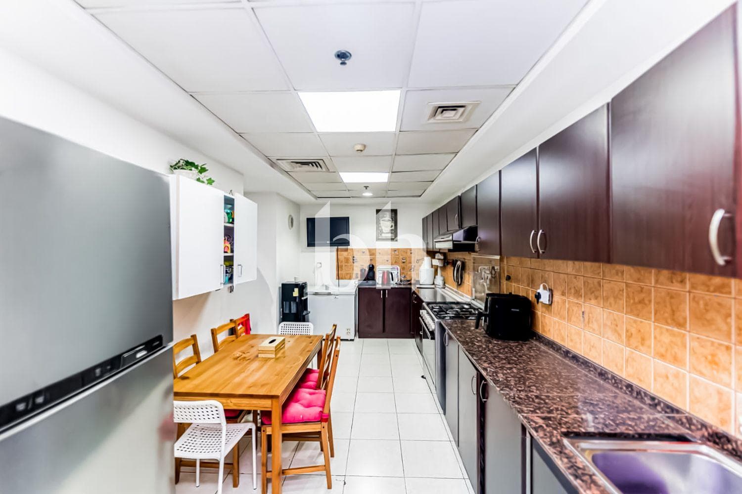 3 Bedrooms Apartment in Diamond Views 3 - photo 1